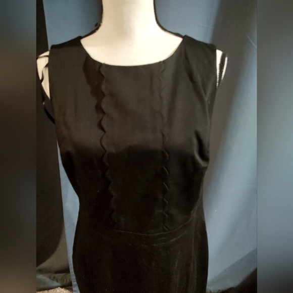 NWT Talbots brand size 10P little black dress with scallop pattern detail on top - Picture 2 of 10
